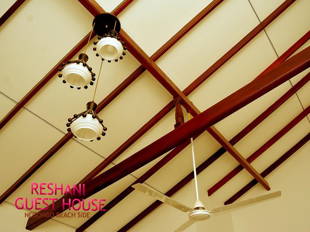 Reshani Guest House Negombo Bagian luar foto